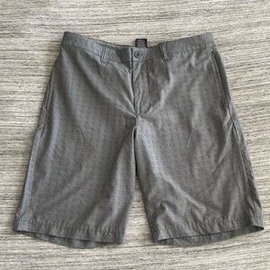 Travis Mathew Golf Shorts Sz 32